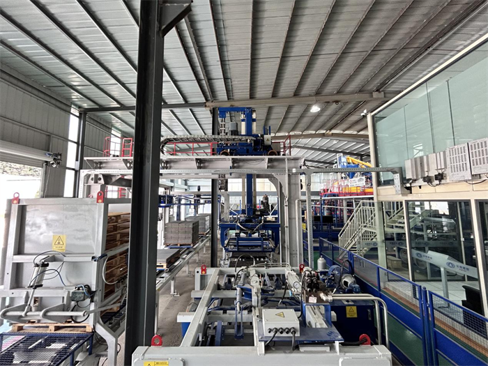 泉工股份ZN系列高端仿石PC磚生產線在西南綠色建材龍頭企業成功投產