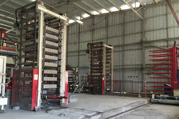 哥倫比亞_T10全自動砌塊機